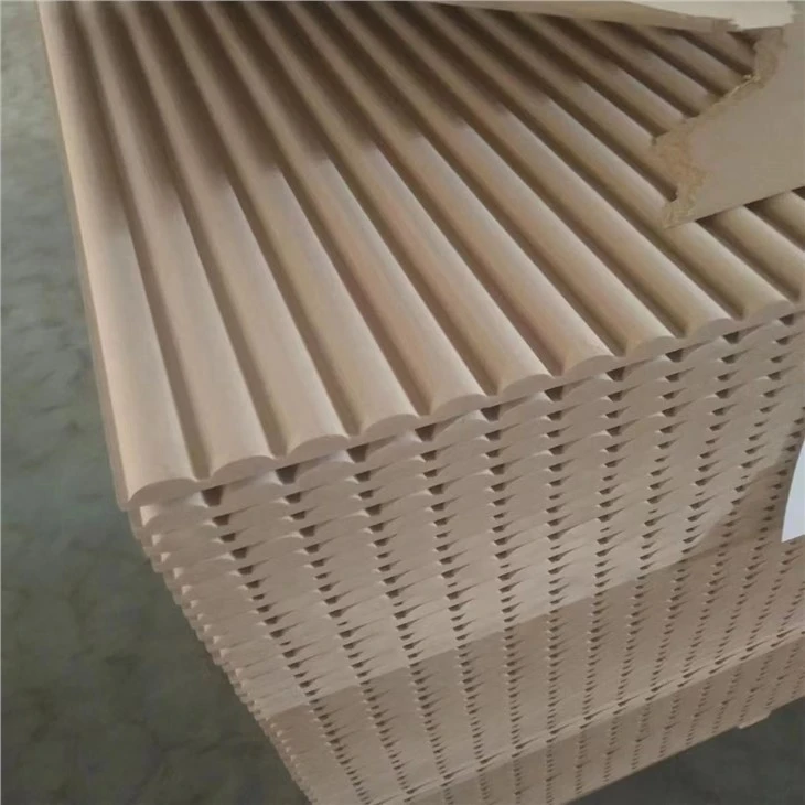 Wandpaneel aus MDF-Lamellen 2440 x 1220 mm